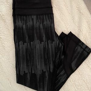 Lululemon Cropped Running Legging